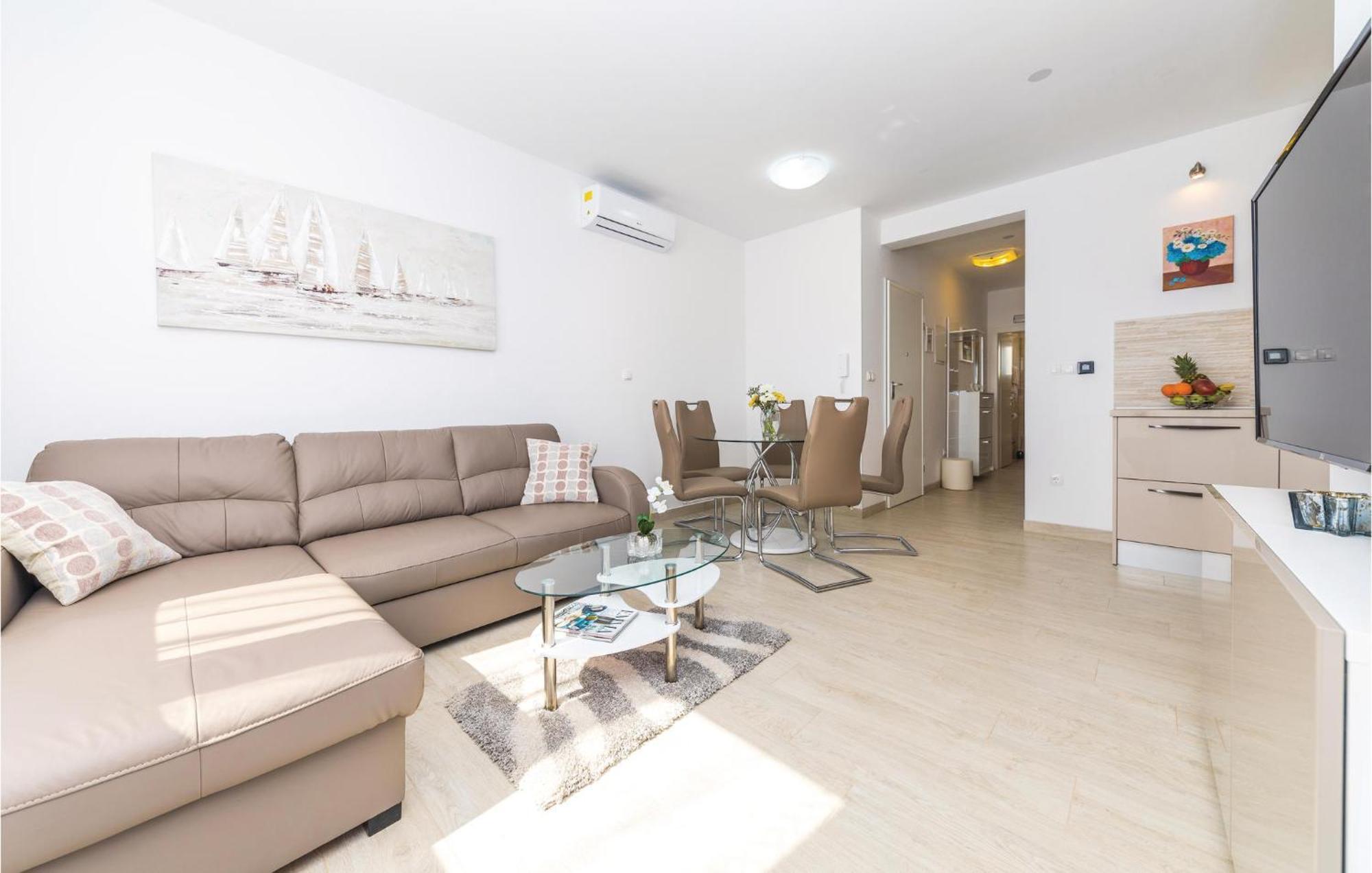 2 Bedroom Amazing Apartment In تروغير المظهر الخارجي الصورة