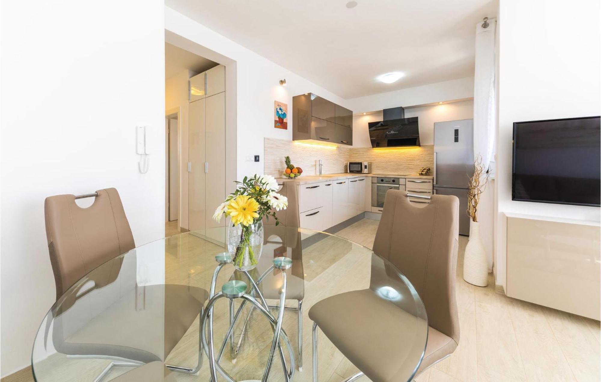 2 Bedroom Amazing Apartment In تروغير المظهر الخارجي الصورة